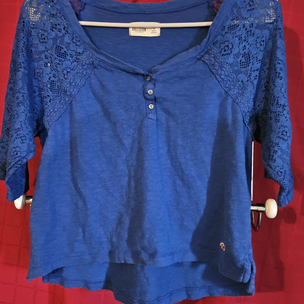 Hollister Blue Lace Sleeve Tee